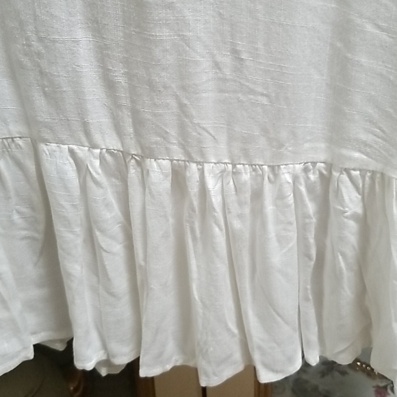 LAST ONE Gypsy Embroidery Peplum BellSleeve Top - Picture 15 of 16